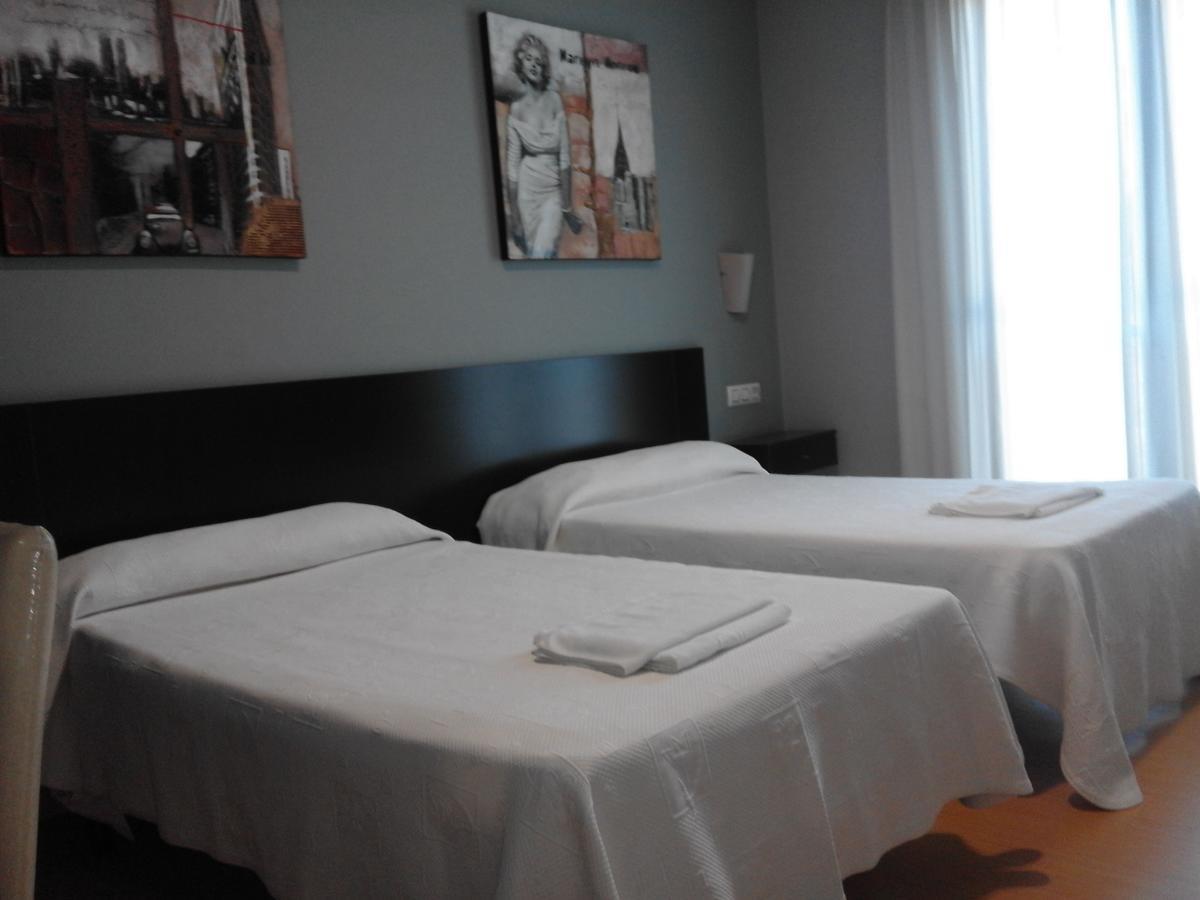 Hostal Restaurante Vial Ourense Exteriör bild
