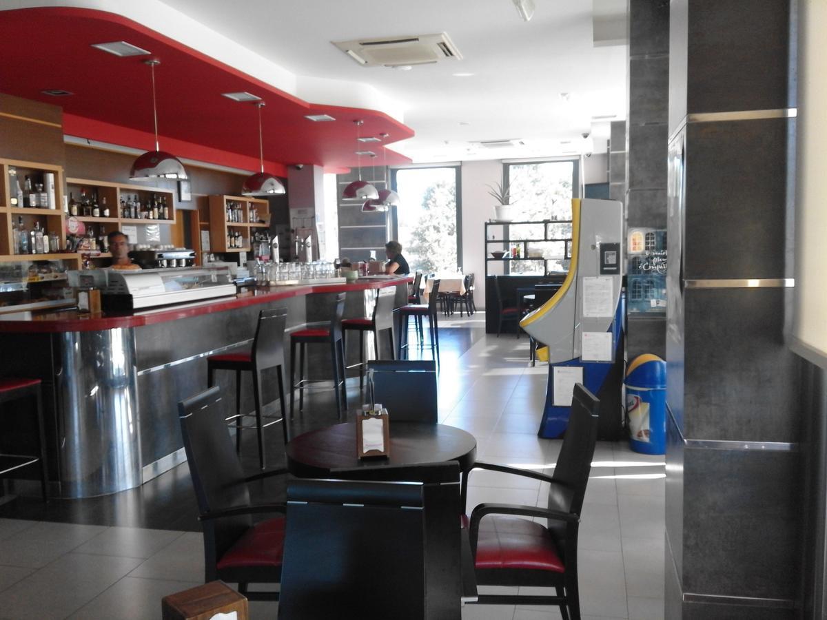 Hostal Restaurante Vial Ourense Exteriör bild